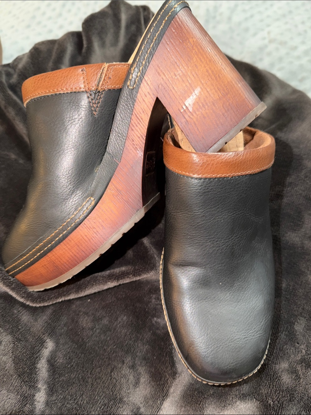 Korks Black and Brown Leather Clog Mules size 7